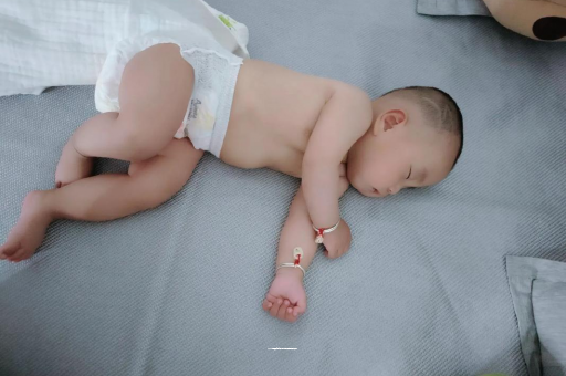 日照宝宝呼吸道感染发烧